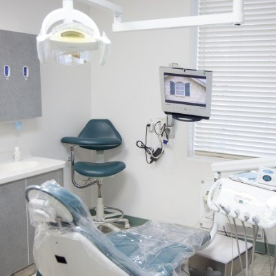 Dental treatment room